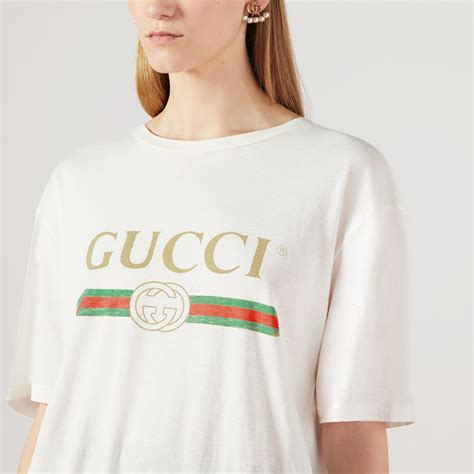 white gucci t shirt outfit